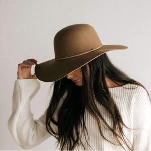 Gigi pip Annabelle floppy hat